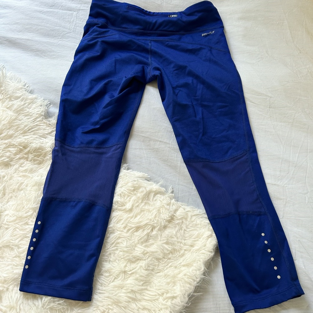 Nike cropped leggings